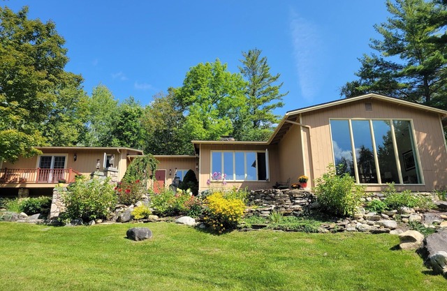 Charming Vermont Home on 7 Acres w/Hot Tub, Fireplace and Pond!
