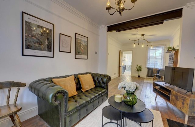 Charming Victorian Stay