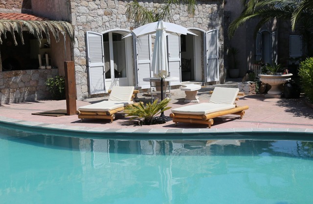 charming villa between sea and mountain