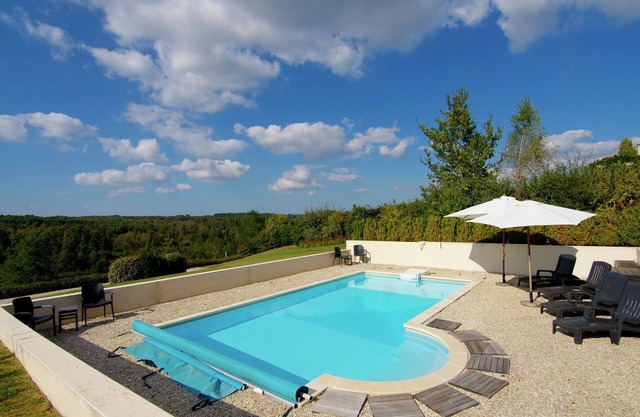 Charming villa in Rouzède with private garden