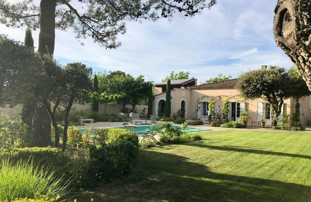 Charming villa in Provence near village- promotion last minutes.