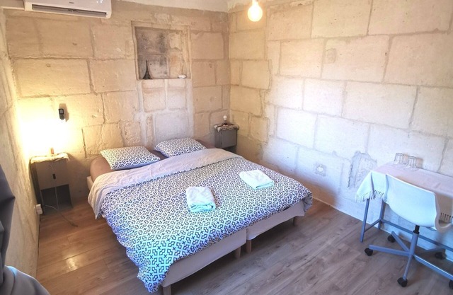 Charming village house in Provence fontvieille
