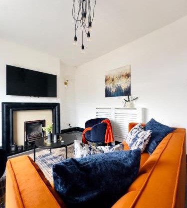 Charming Worsley Home with parking