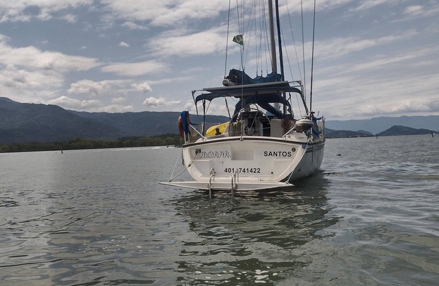 Charter com Pernoite no Veleiro Moana