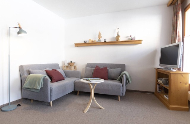 Chasa Grusaida: Charming, cosy 2-room flat with balcony near the golf course