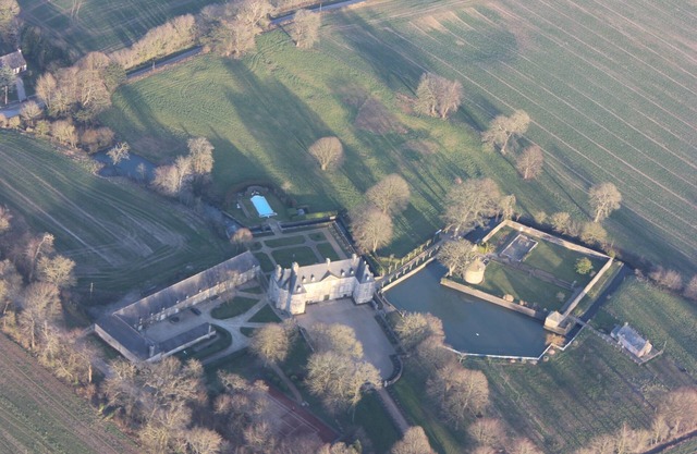 Chateau en Normandie Avec Piscine/tennis à Proximité des Plages du Débarquement