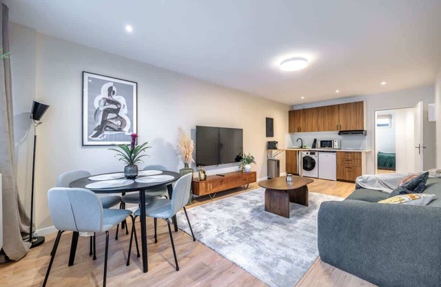 Chatillon · Renovated apartment ~ Chatillon