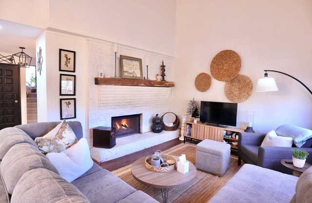 Chatterbox Way - Townhome in Sapphire NC