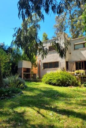 Check and Home - Casa Bosque - 4 Huéspedes Amplia con Parrilla