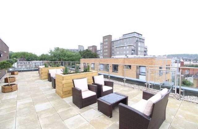 Cheerful 1-BDR Luxury Flat in Prime Location