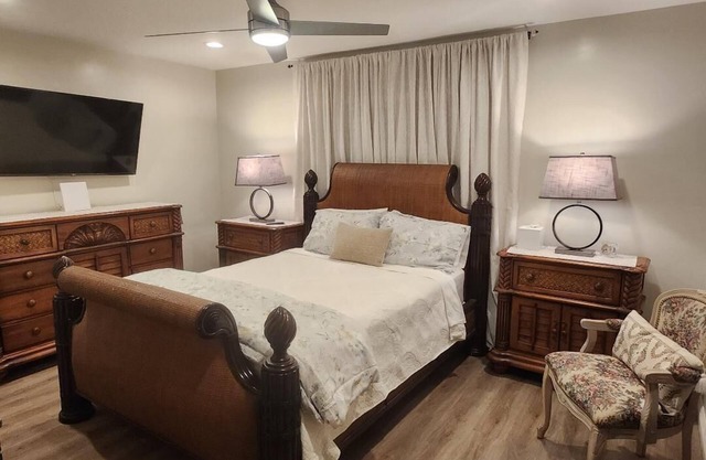 Cheerful 3 Bedroom 2 Bath Patio Home