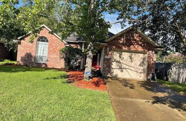 Cheerful 3-bedroom 2bathroom with garage