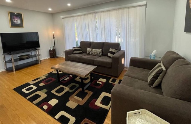 Cheerful 4 bedroom home