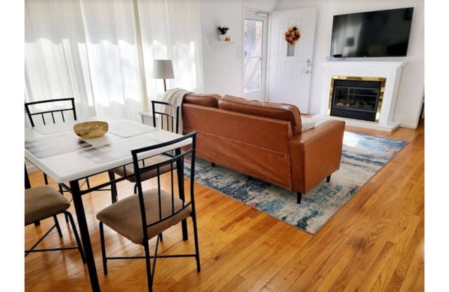 Cheerful 4 room house