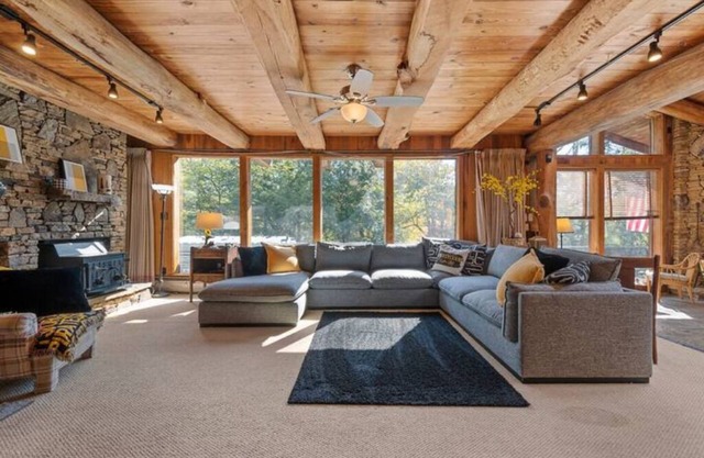 Cheerful 5 Bedroom Mountain House - Bearfoot Pines