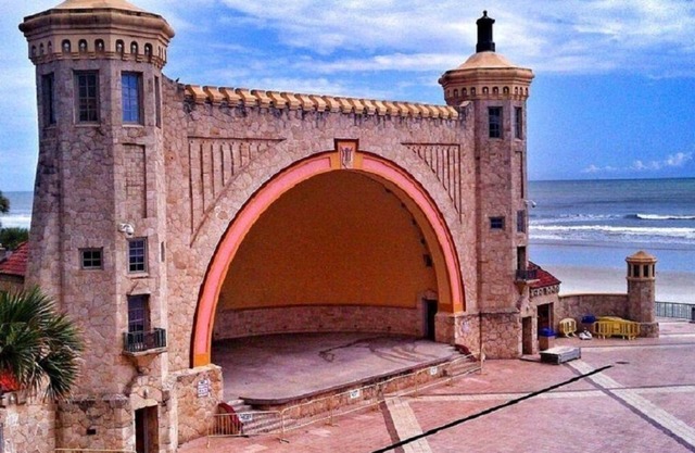Cheerleader Special - 2 BR Lockoff Ocean Front - Club Wyndham Ocean Walk #1