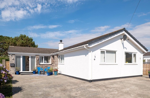 Chelford: 3-Bed Home Near Rhosneigr Beach | Managed by Anglesey Holiday Letting