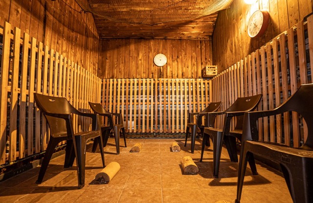 CHENDA INTERNATIONAL HOTEL