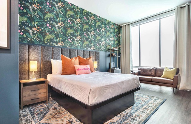 Cher-Inspired Stay | Glam, Bold & Walkable