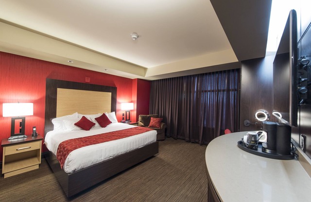 Cherokee Casino & Hotel Roland
