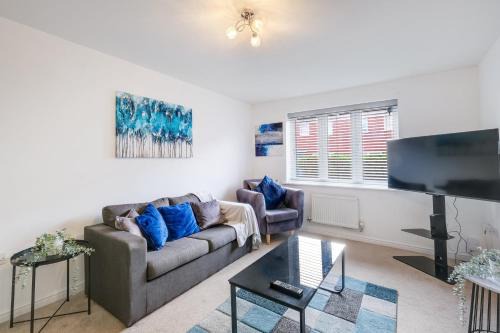 Cherry Banks 5 Bedroom and 3 Bathroom House