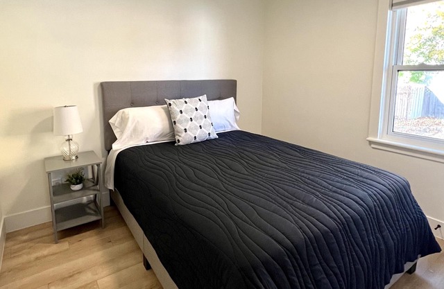 Cheryl Duplex-Upper Level