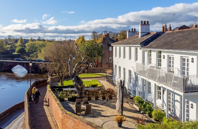 Chester’s Finest Holiday Home with Breath taking River Dee Views and Historic Elegance
