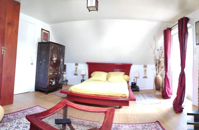Chez Aurélia: Zen room with private bathroom