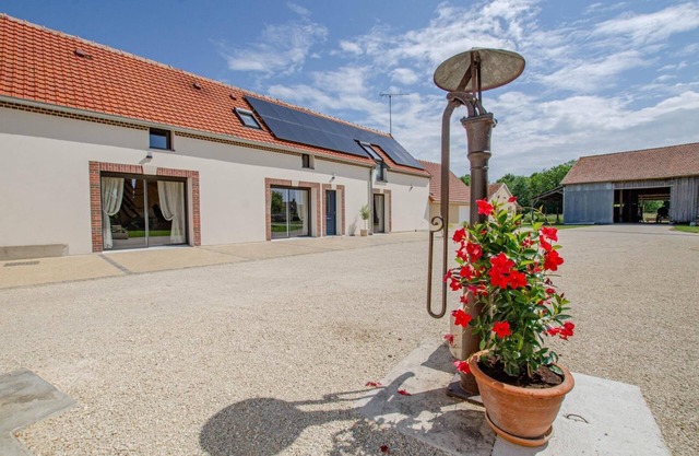 Chez Paul - POUAN LES VALLEES