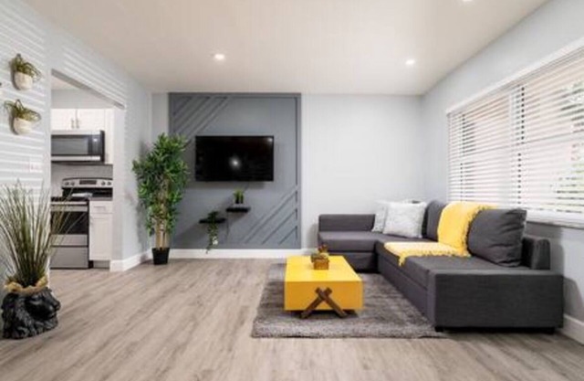 Chic 1-Bedroom Retreat in Coral Ridge FLL