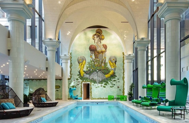 Chic 2-bedroom apartment with great amenities in vibrant Brooklyn