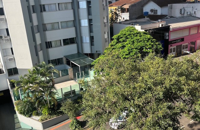 Chic 3-bedroom apartment with WiFi, AC in vibrant Centro Londrina
