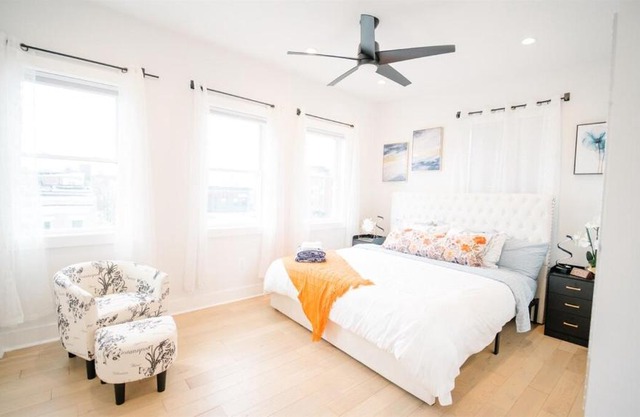 Chic 4BR DC Retreat -Rooftop & Free Parking!