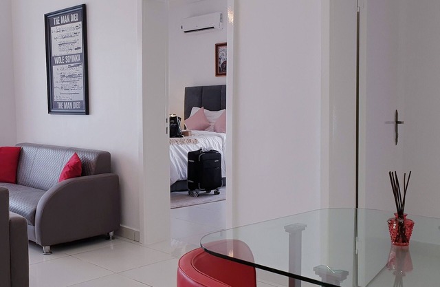 Chic and Cozy 2bedroom apartment in the heart of Lekki Phase 1