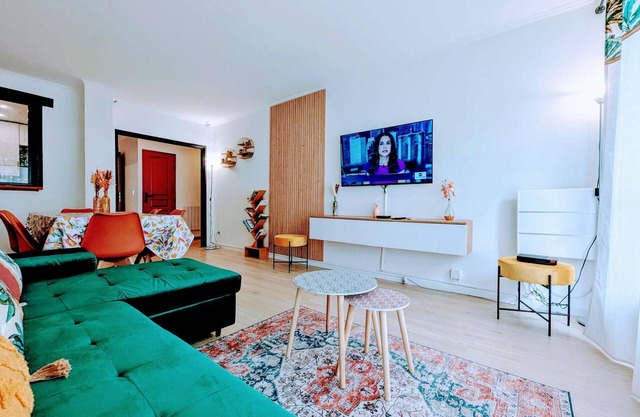 Chic and spacious appartment with balcony