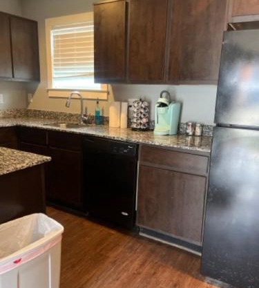 Chic & Cozy 1-bedroom Apartment with Free Parking