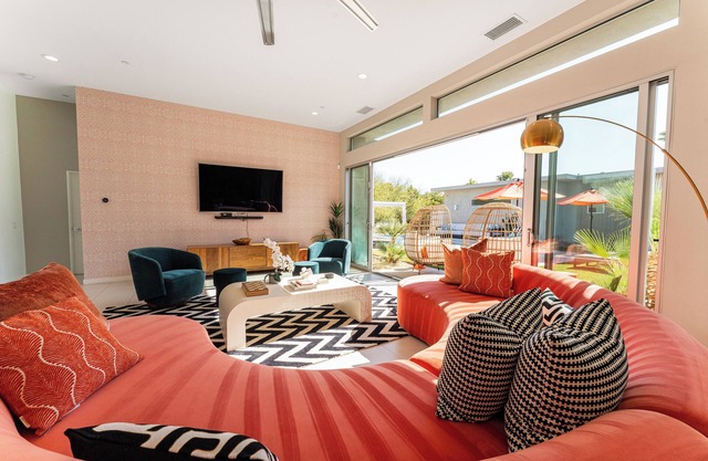 Chic, Fully Renovated Home in Palm Springs