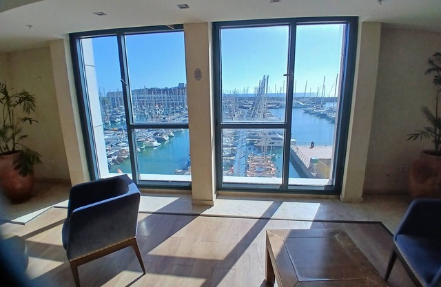 Chic hotel suite in superb Herzliya with fitness room, WiFi and pool