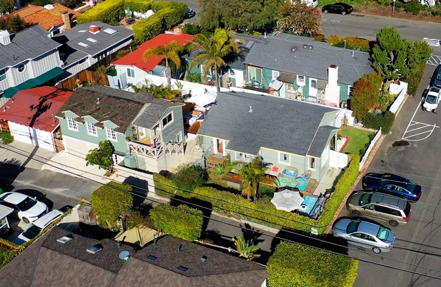 Chic Laguna Beach Cottage