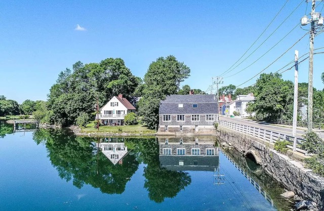 Chic Loft-Style Condo in Downtown Portsmouth