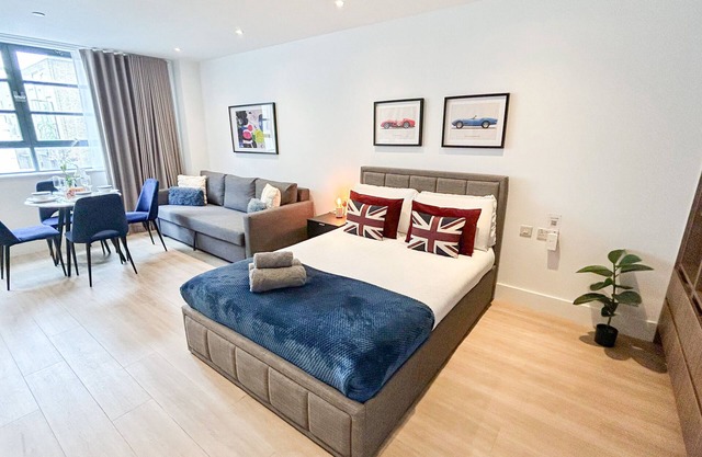Chic Studio apartment with lift Near Regents Park