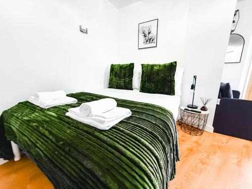 Chic Studio, Free parking, Sleeps 2