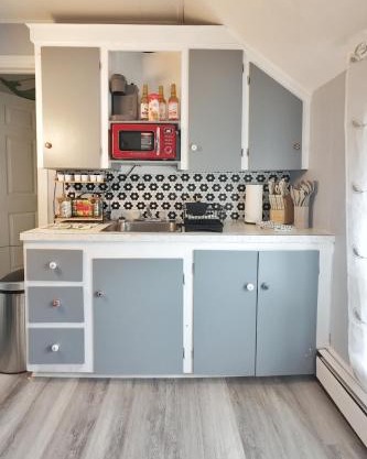 Chic & Sunny 1BR Hideaway- Apt 1