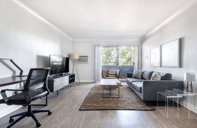 Chic Torrance 1BR w/Roofdeck, Pool, near Redondo Beach by Blueground