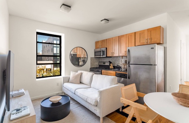 Chic & Trendy 3BD 1Bath Escape in the Lower East Side