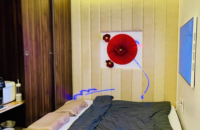 Chill & Party Smart Home with 85”TV & Soundproof with 200m to MRT Station