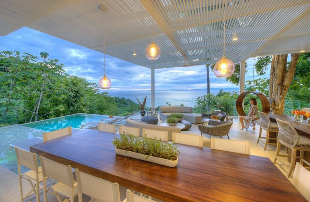 CHouse Luxury Villa.