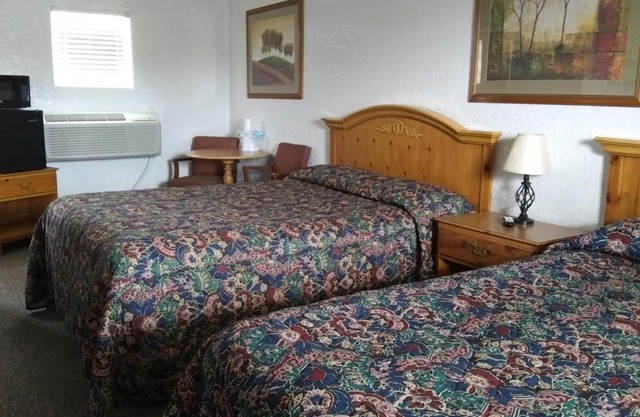 Circle S Lodge