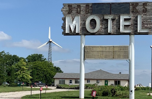 Circle S Motel
