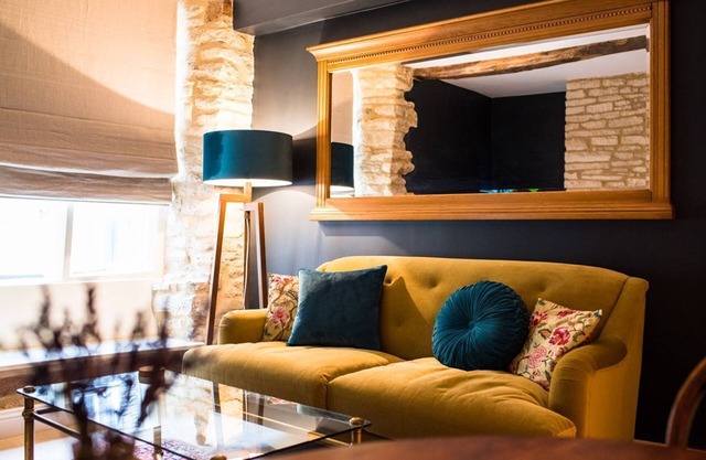 Cirencester Park Cottage